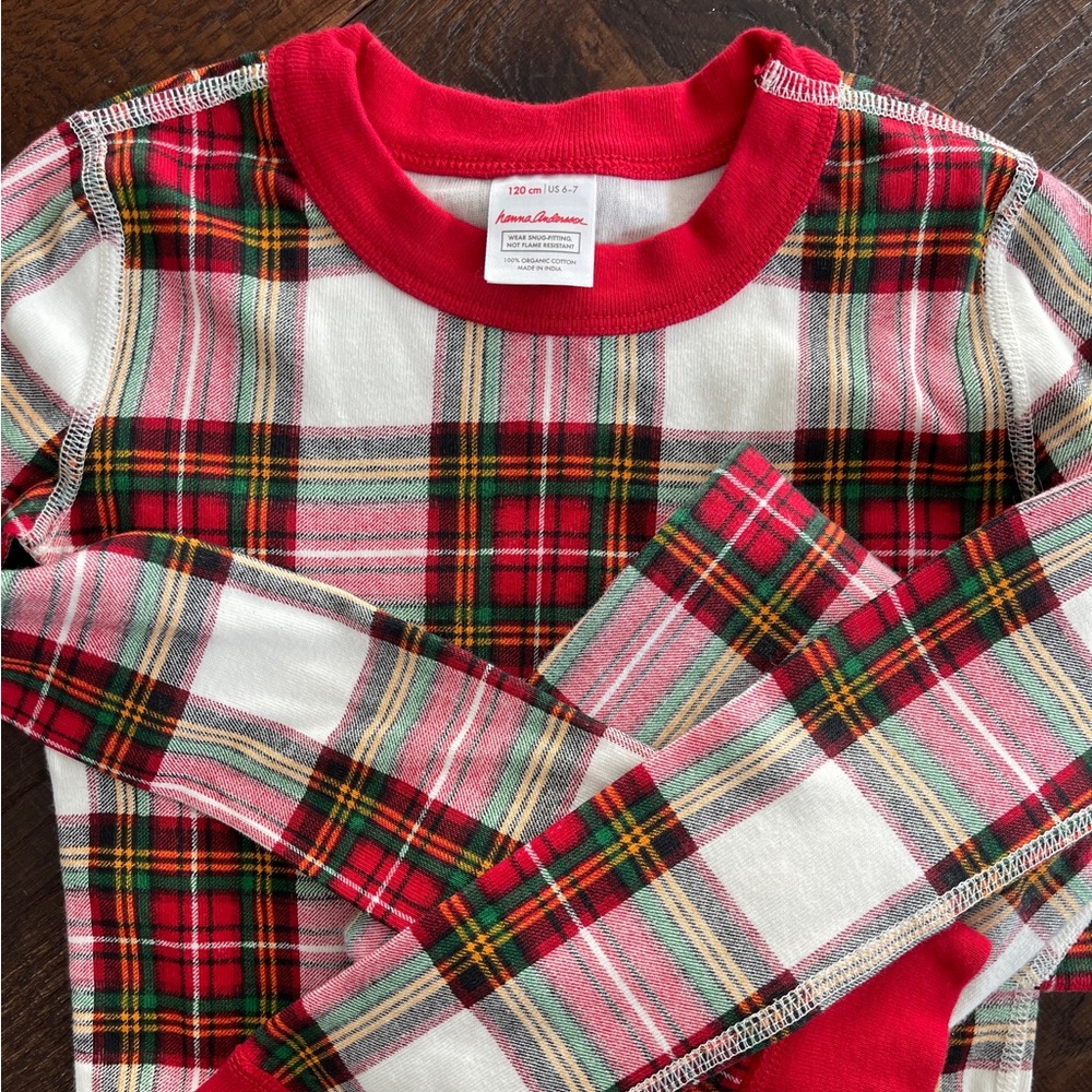 Hanna Christmas pajamas. Size 6-7